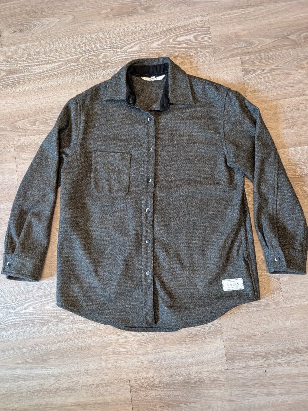 Anian Relaxed Modern Melton Wool Shirt